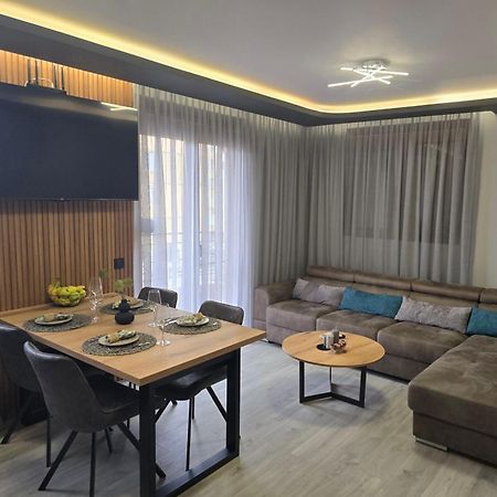 Luxury City Centre Appartment Iva Sliven Eksteriør bilde