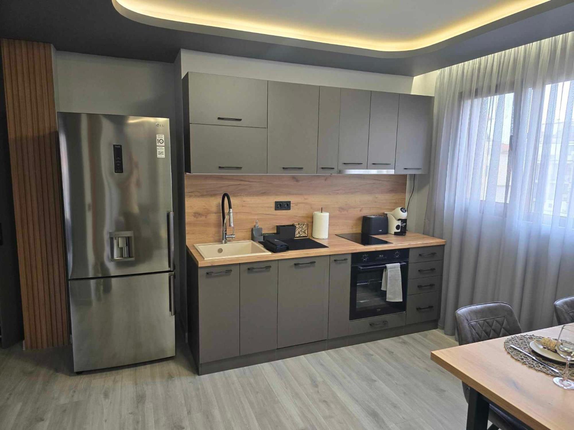 Luxury City Centre Appartment Iva Sliven Eksteriør bilde
