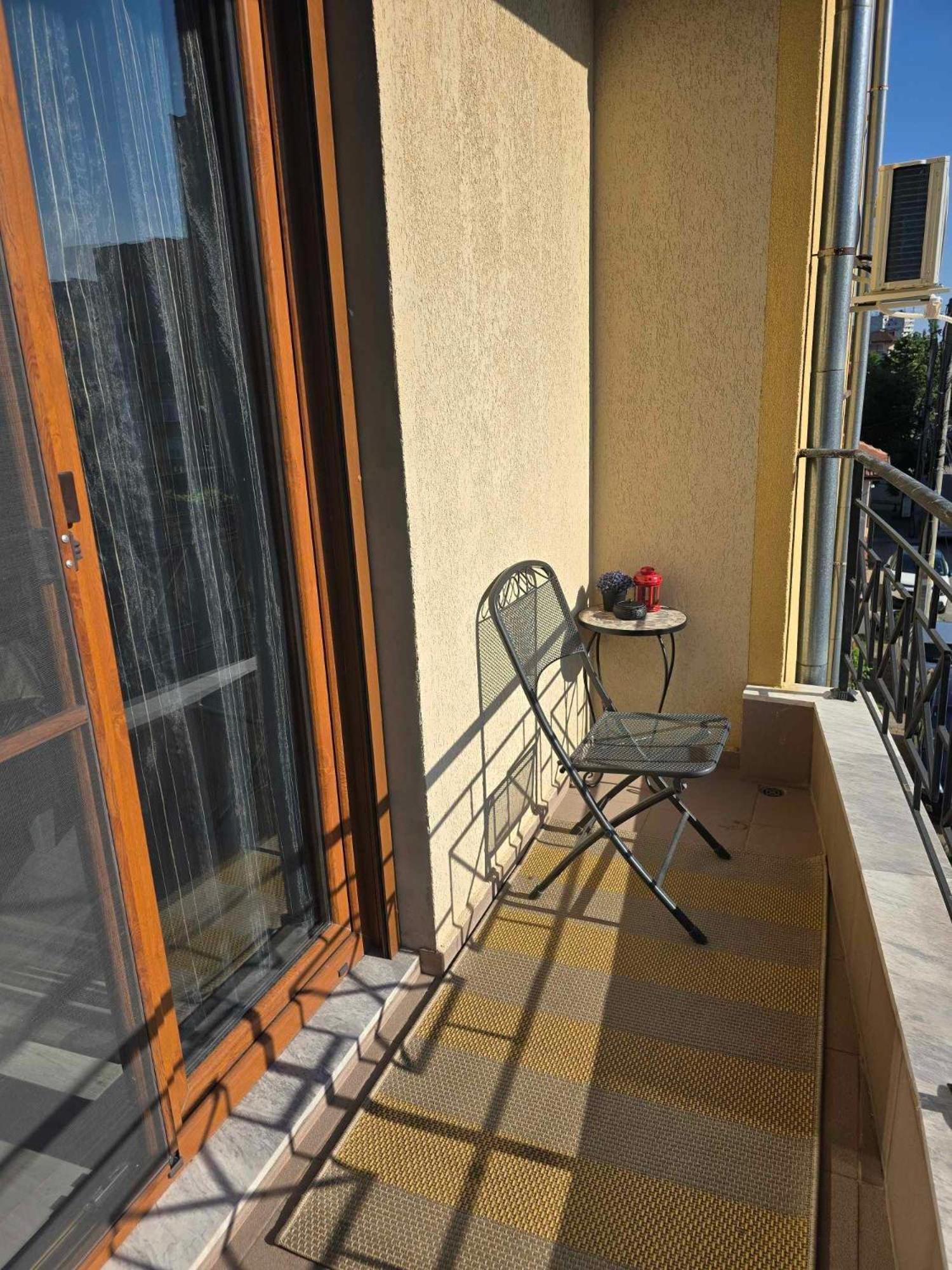Luxury City Centre Appartment Iva Sliven Eksteriør bilde